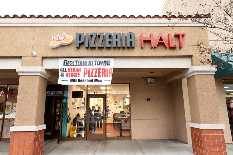Franchise Interview: Sambit Duttaroy, Founder and Owner of Pizzeria Halt